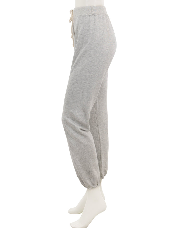 Side view of Perfectwhitetee's toni jogger in heather grey.
