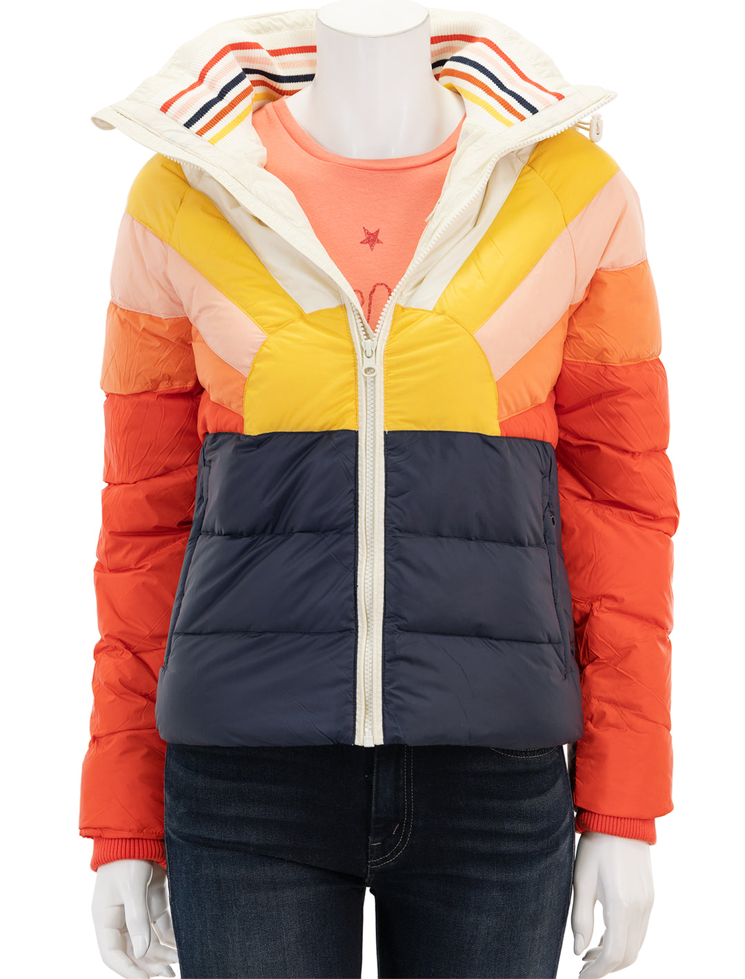 Front view of Marine Layer's archive apres sunset puffer.
