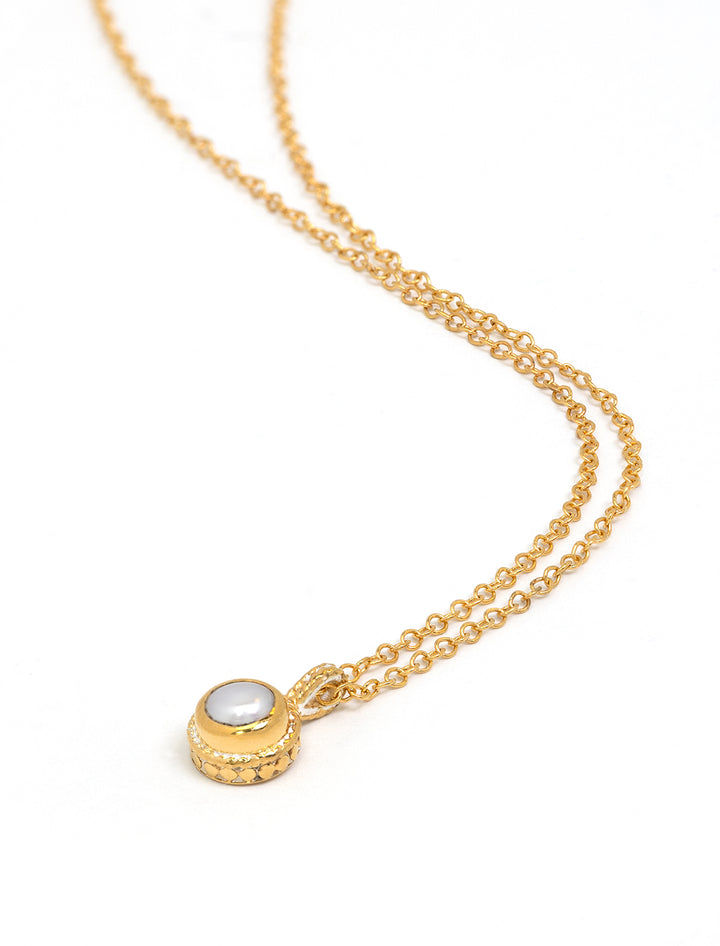 small pearl drop necklace in gold (2)