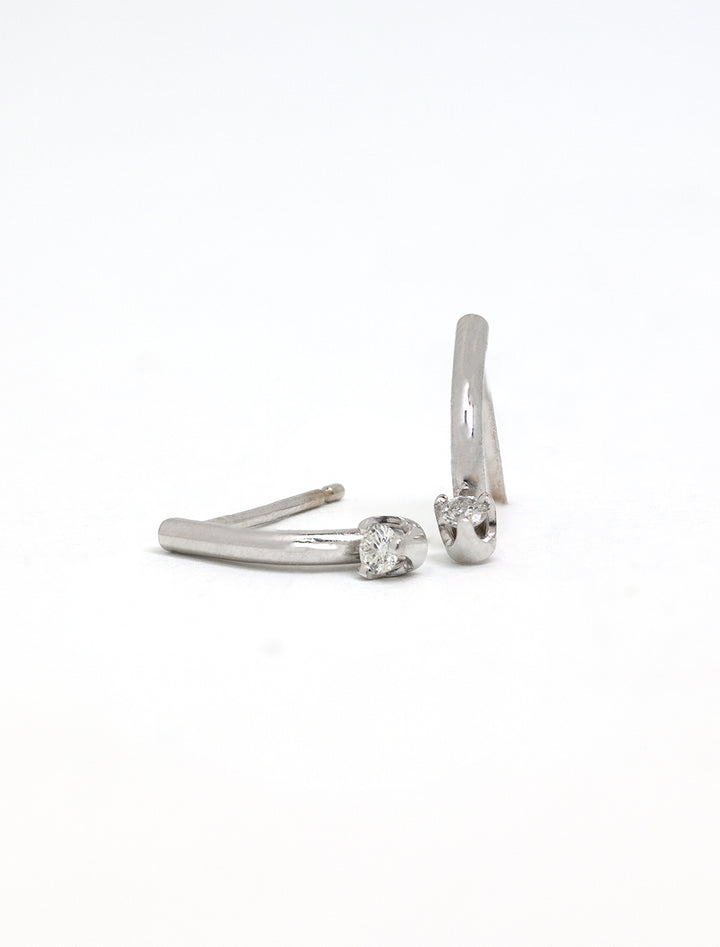 14k curved bar and diamond drop earrings in white gold (2)