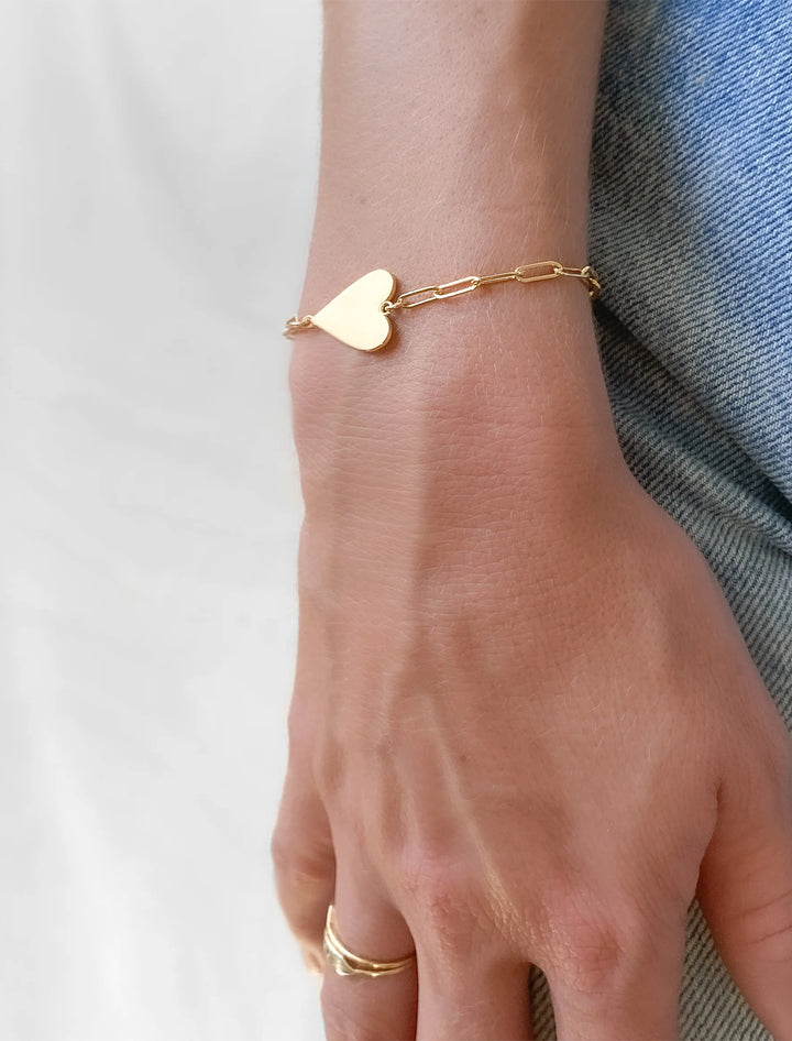 amaya heart bracelet in gold
