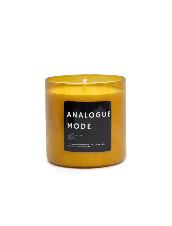 Front view of Poured Candle Bar's analog mode candle.