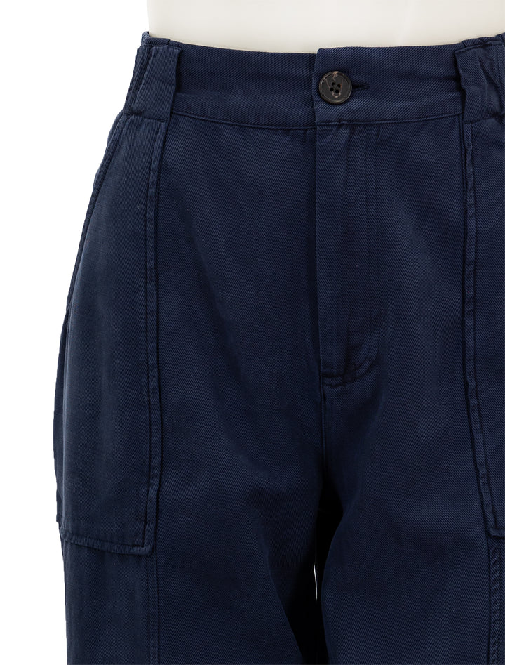 Close-up view of Rails' greer pant in navy.