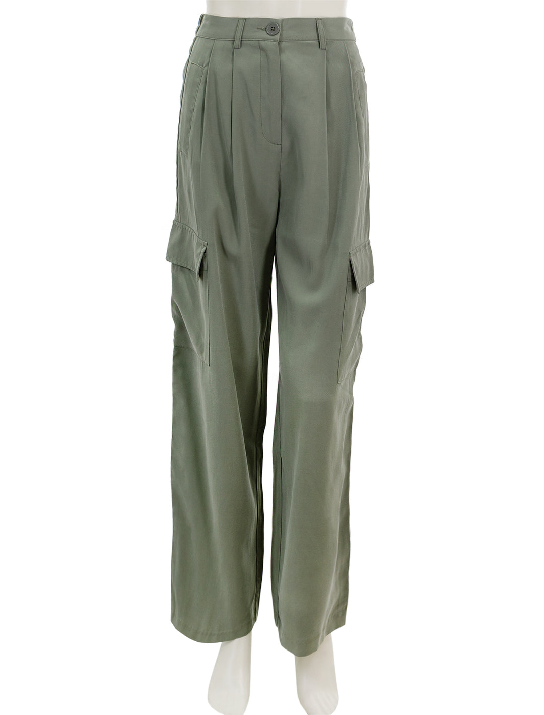Front view of Steve Madden's daya pant in basil.
