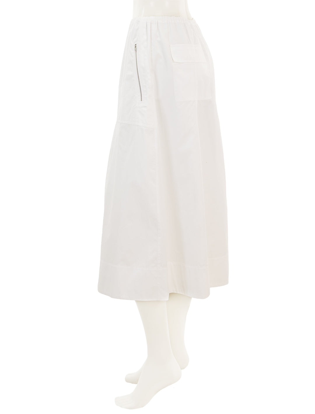 Side view of Vince's gathered utility zipper pocket skirt in optic white.