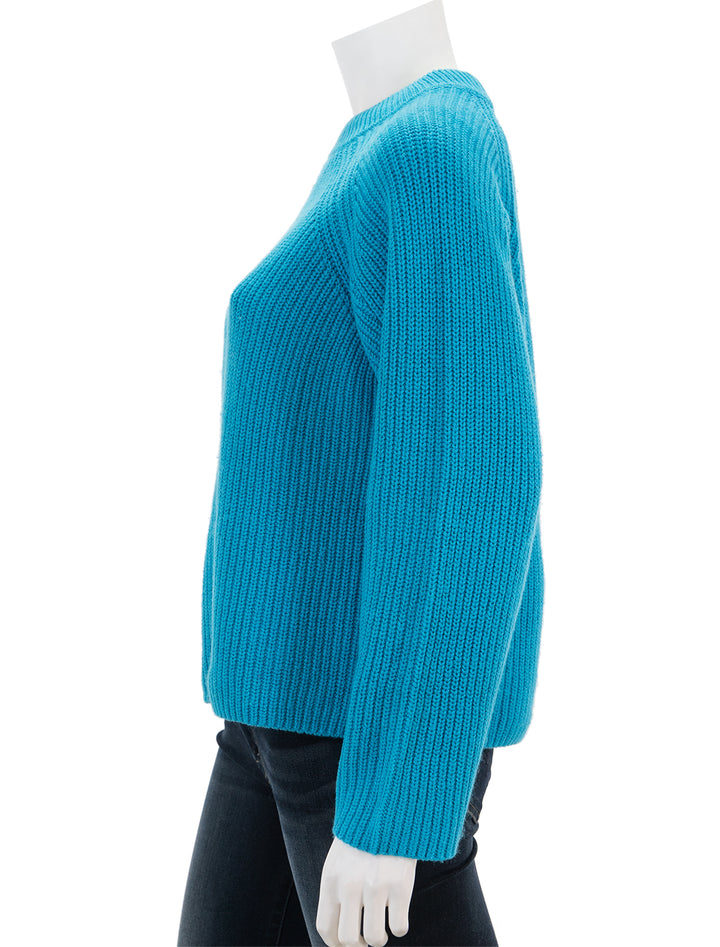 Side view of Rails' rita pullover in marine.