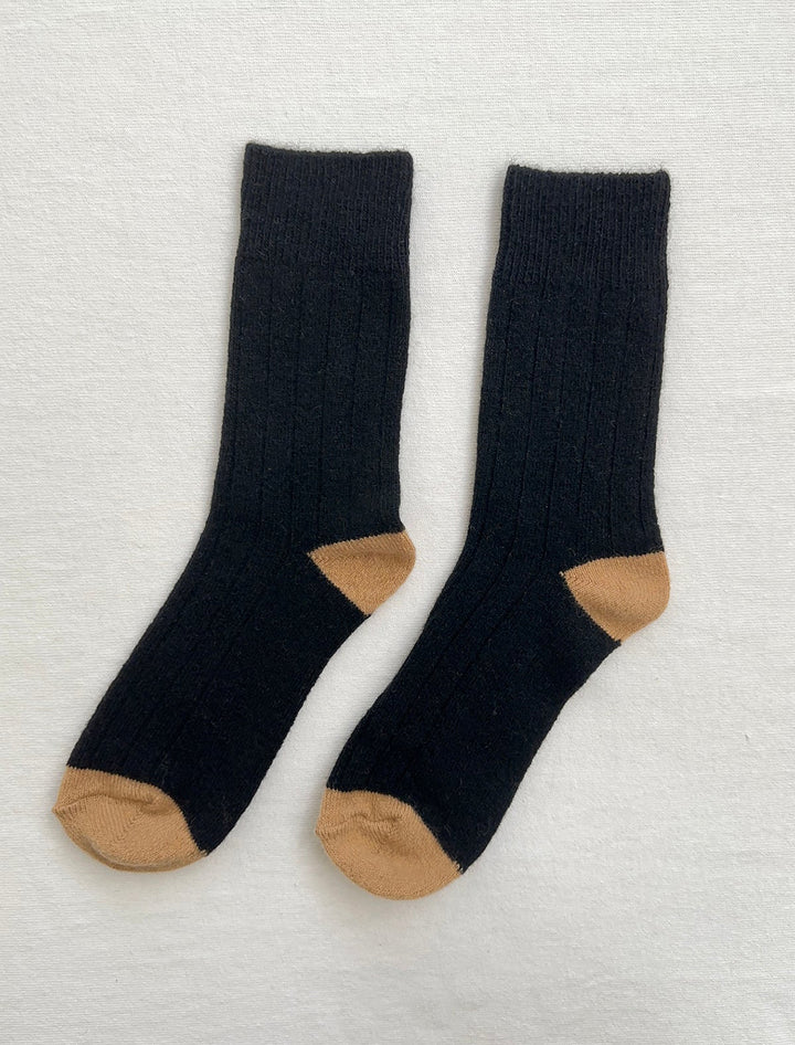 classic cashmere socks in black and camel