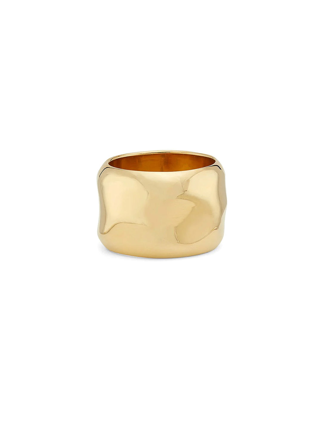 Front view of Anna Beck's large wavy cigar ring in gold.