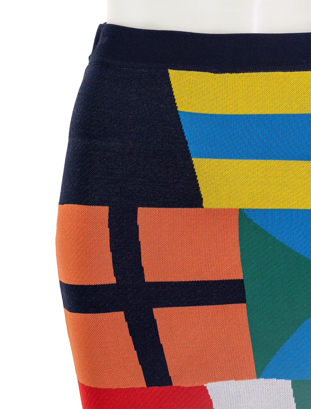 Close-up view of STAUD's karina skirt in sails up.