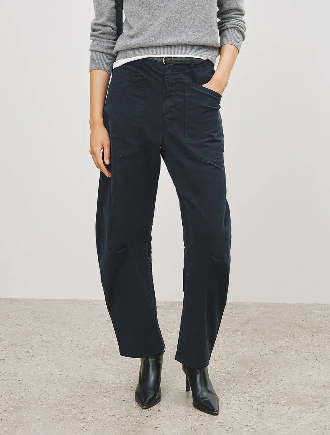 shon pant in midnight