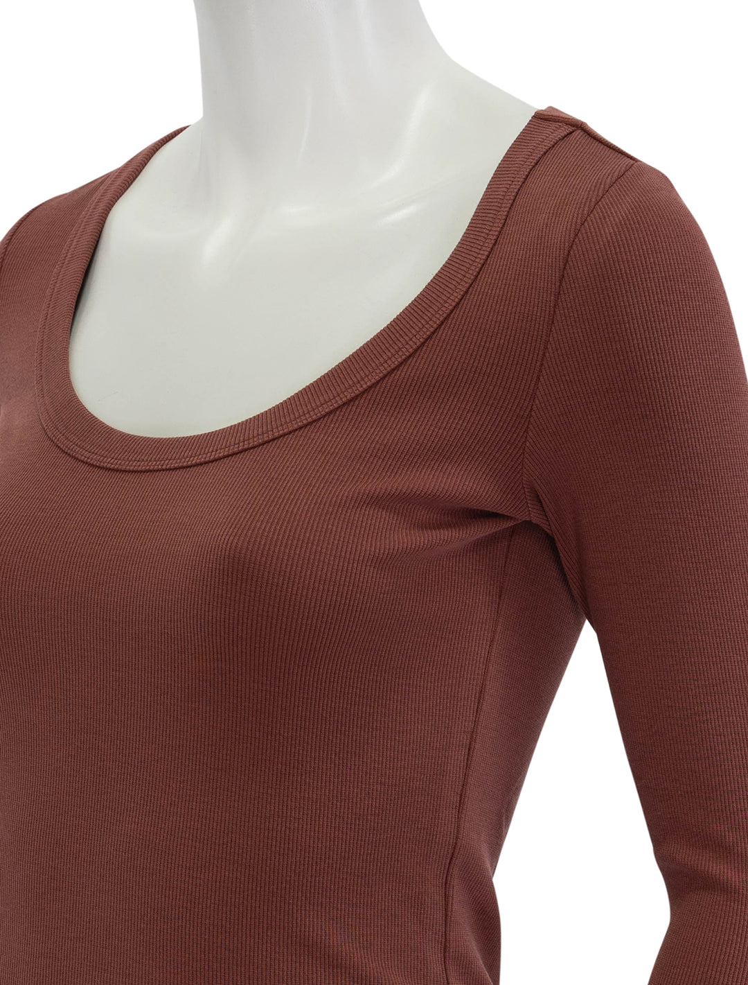 Close-up view of Marine Layer's garment dyed lexi scoop neck tee in henna.