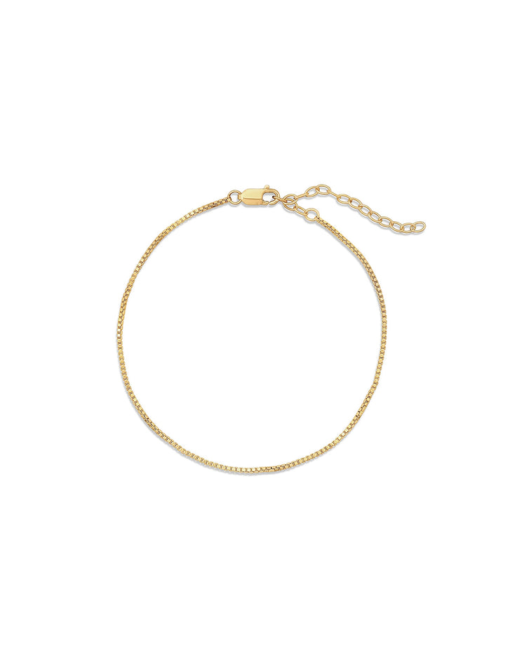 Front view of THATCH's solange box chain bracelet in gold.