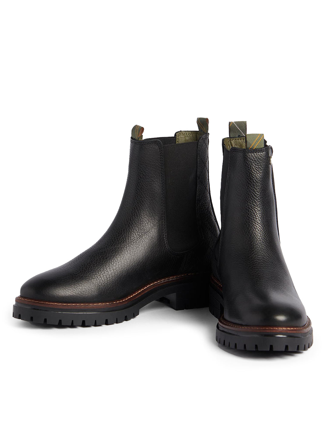 Alternative side view of Barbour's evie chelsea boot in black pebble.