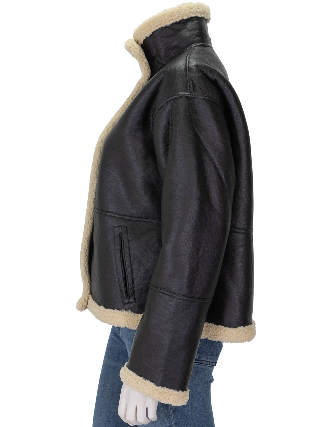 Side view of Suncoo Paris' Everest Faux Shearling in Noir.