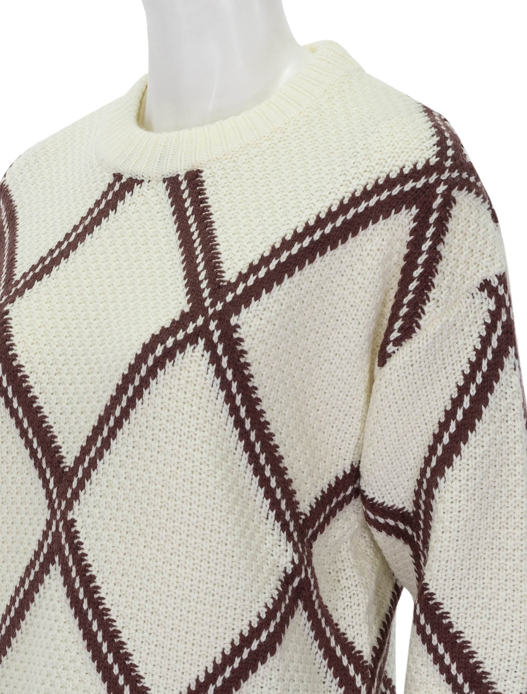 Close-up view of Suncoo Paris' Precha Sweater in Blanc Casse.