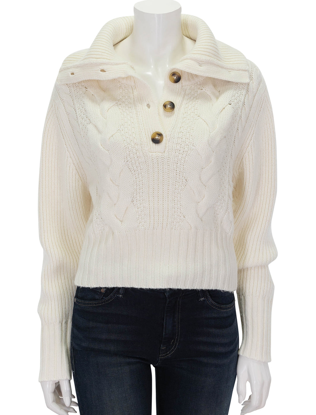 Front view of Suncoo Paris' Plagne Sweater in Blanc Casse.