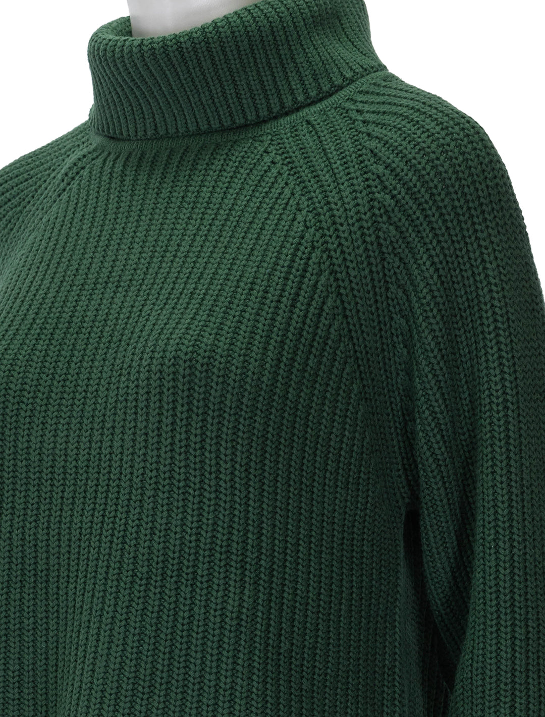 Close-up view of Alex Mill's nora turtleneck sweater in hunter green.