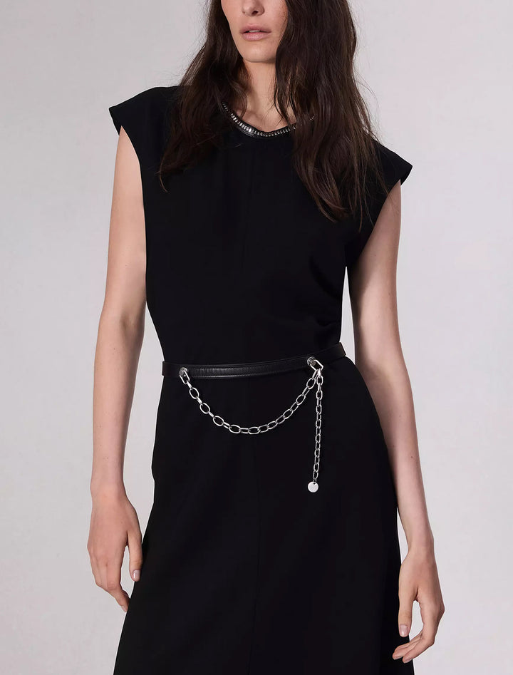 Model wearing Rag & Bone's mari chain belt in black.