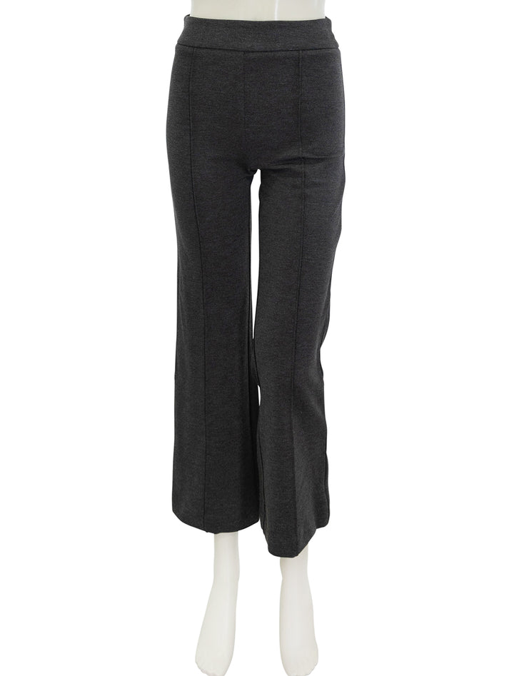 Front view of STAUD's knack pant in heather grey.