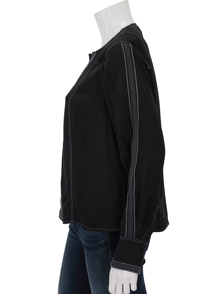 Side view of Ulla Johnson's safi blouse in noir.