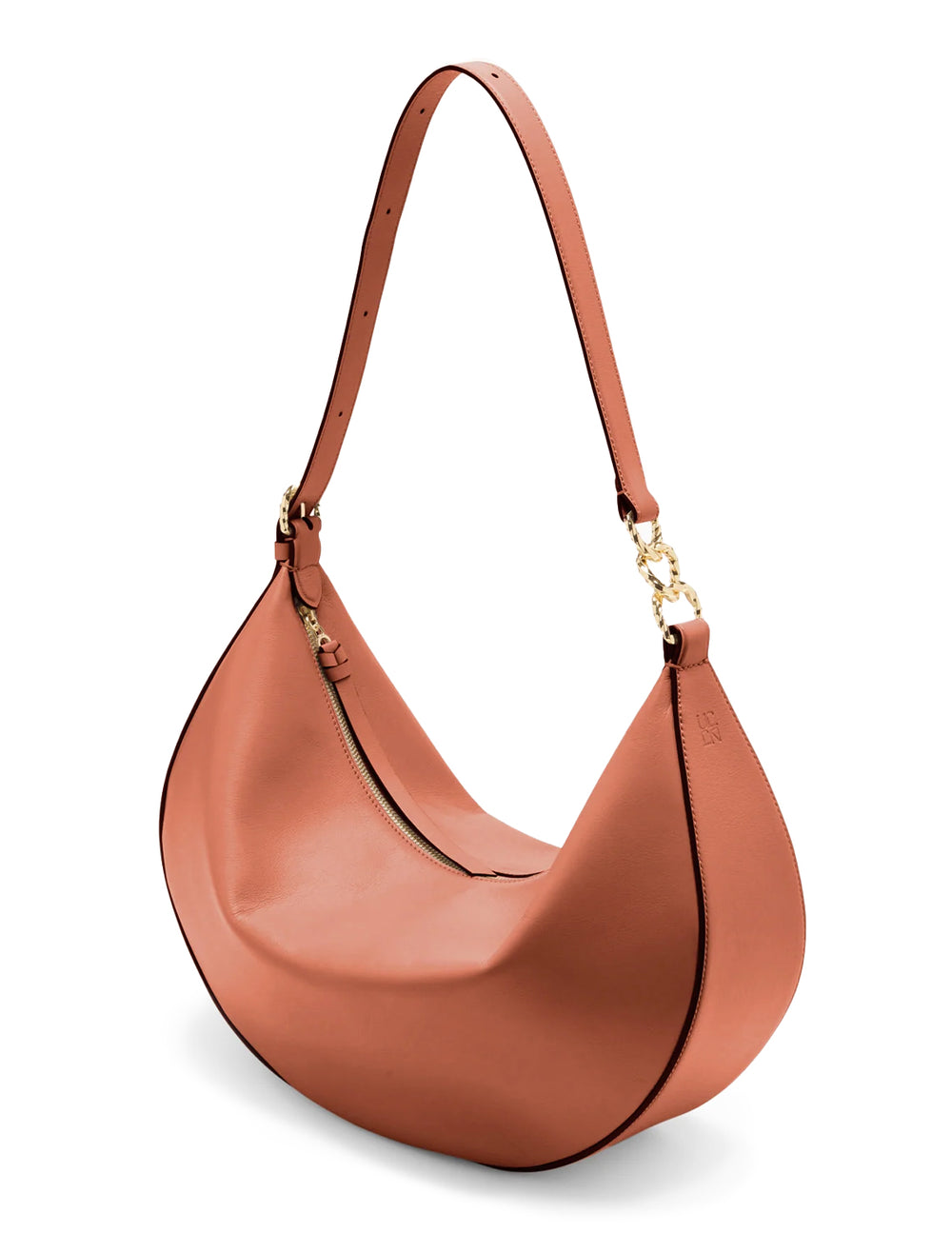 Side angle view of Ulla Johnson's twyla large hobo in sierra.