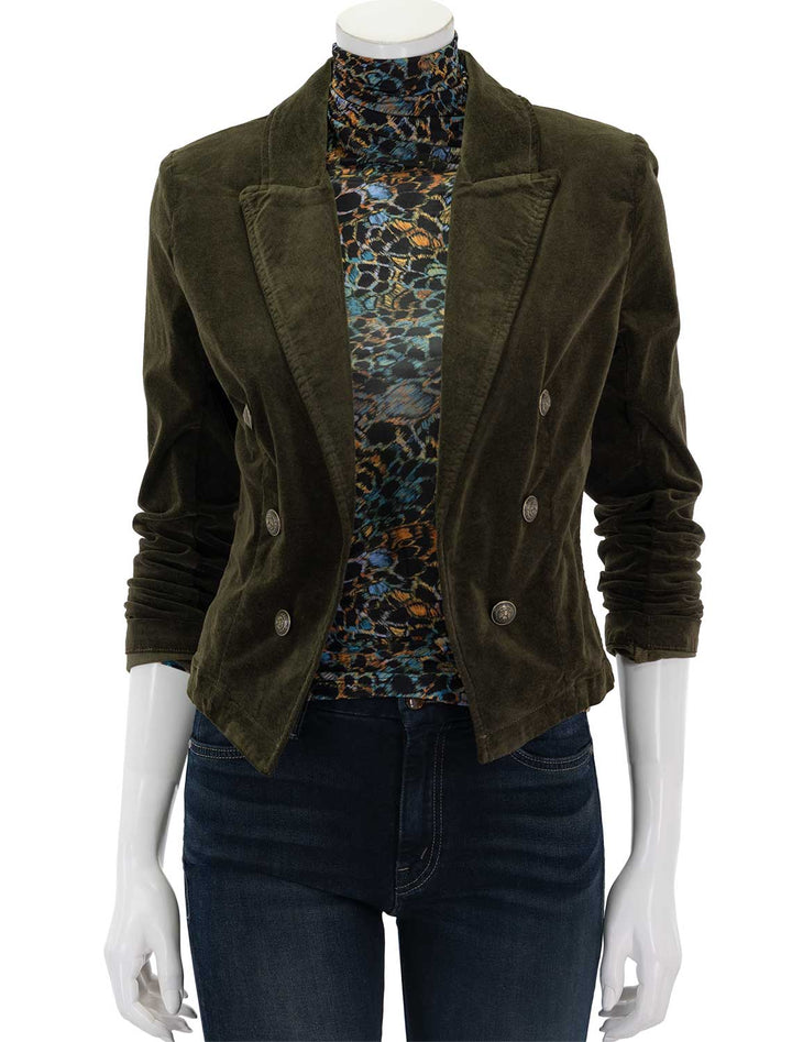 Front view of L'Agence's wayne crop jacket in pine.