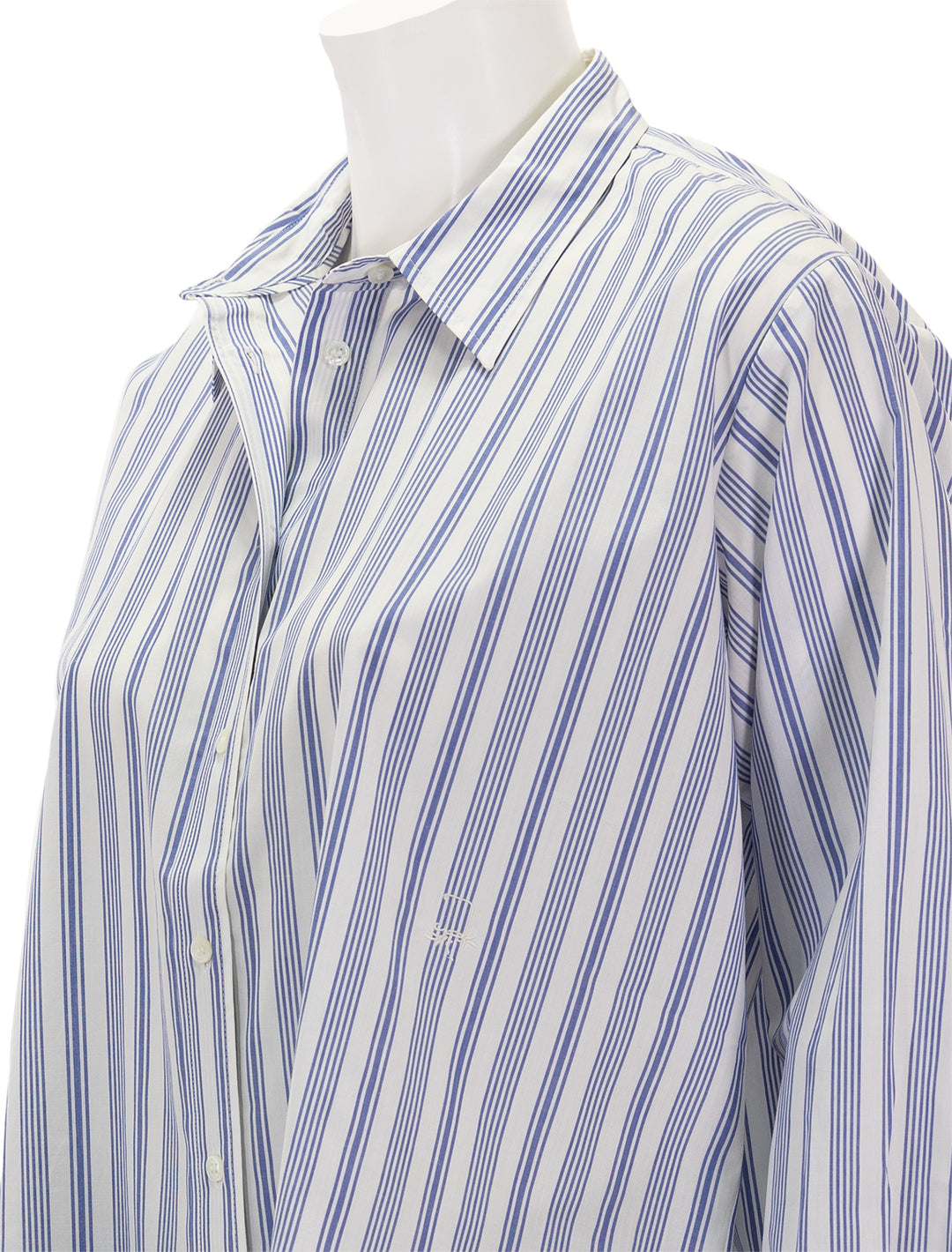 Close-up view of  DOEN's hava top in indigo sorrento stripe.