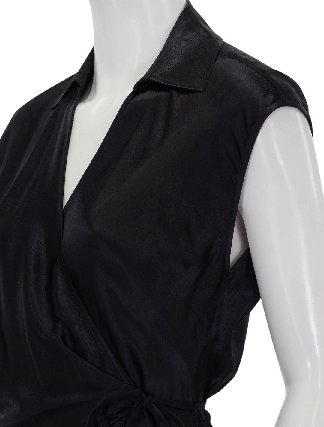 Close-up view of Rails' alai dress in black.