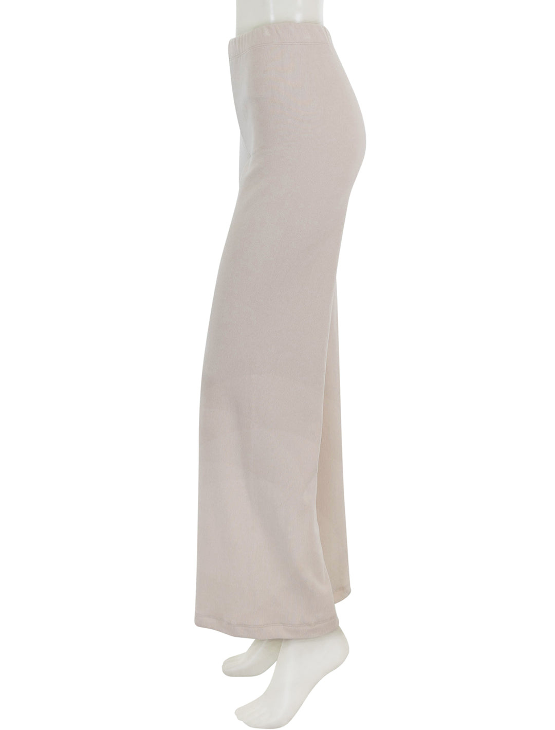 Side view of Stateside's honeyluxe flatback rib pant in cream.