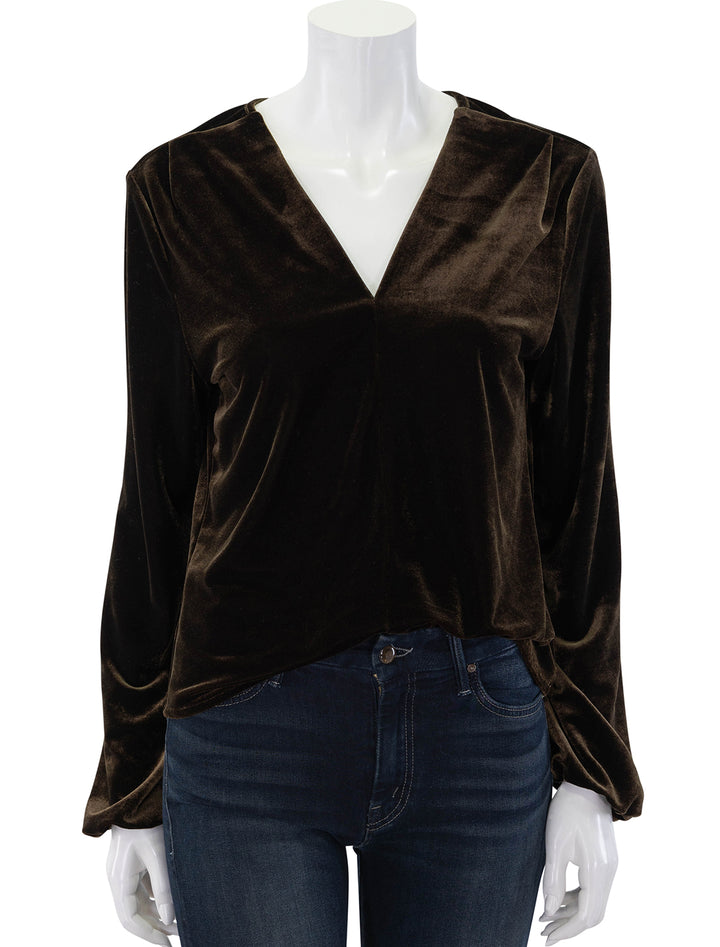 blakely v neck in espresso velvet