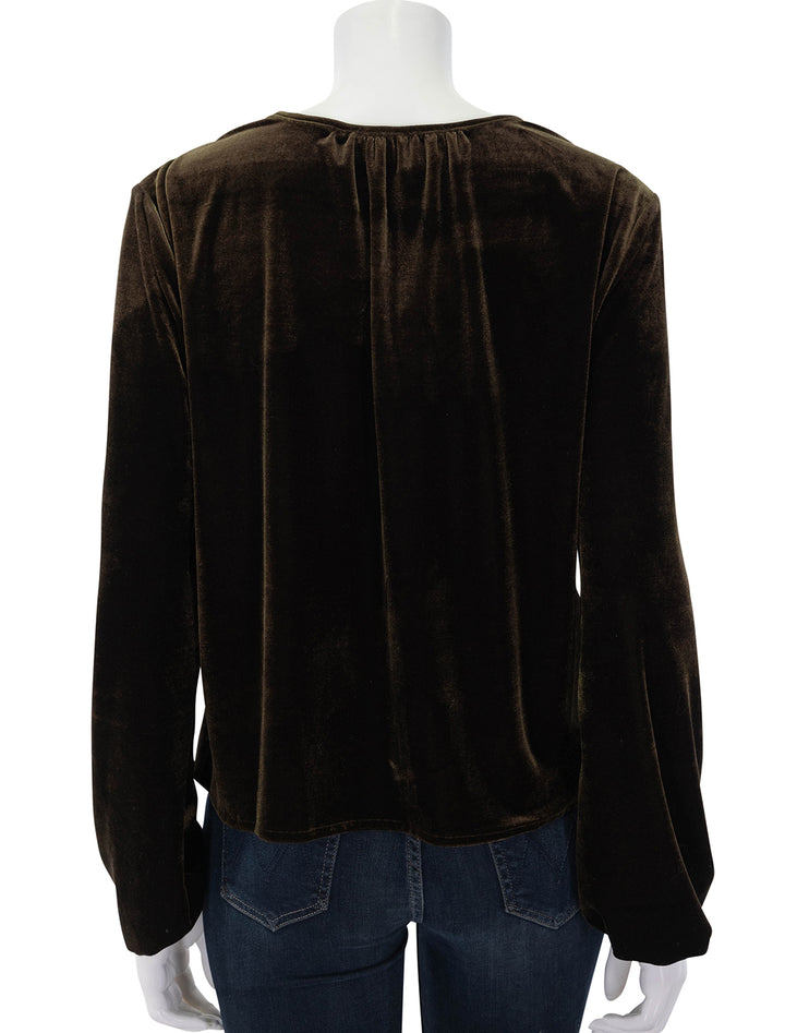 blakely v neck in espresso velvet