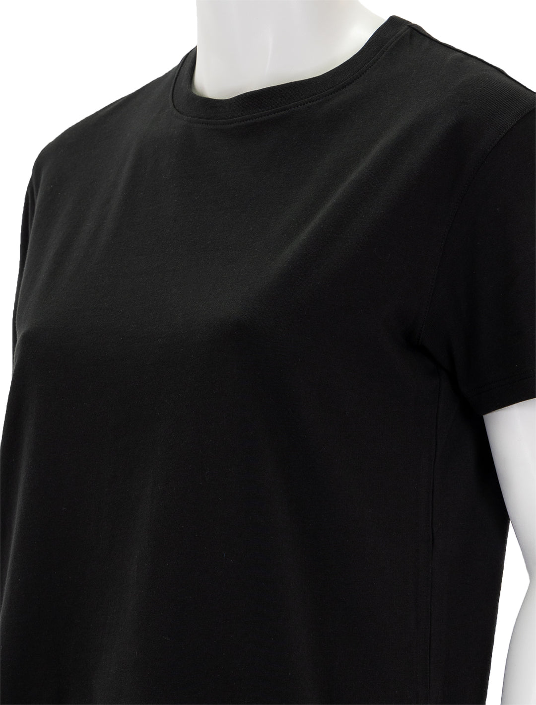 Close-up view of Patrick Assaraf's short sleeve iconic boyfriend crew in black.