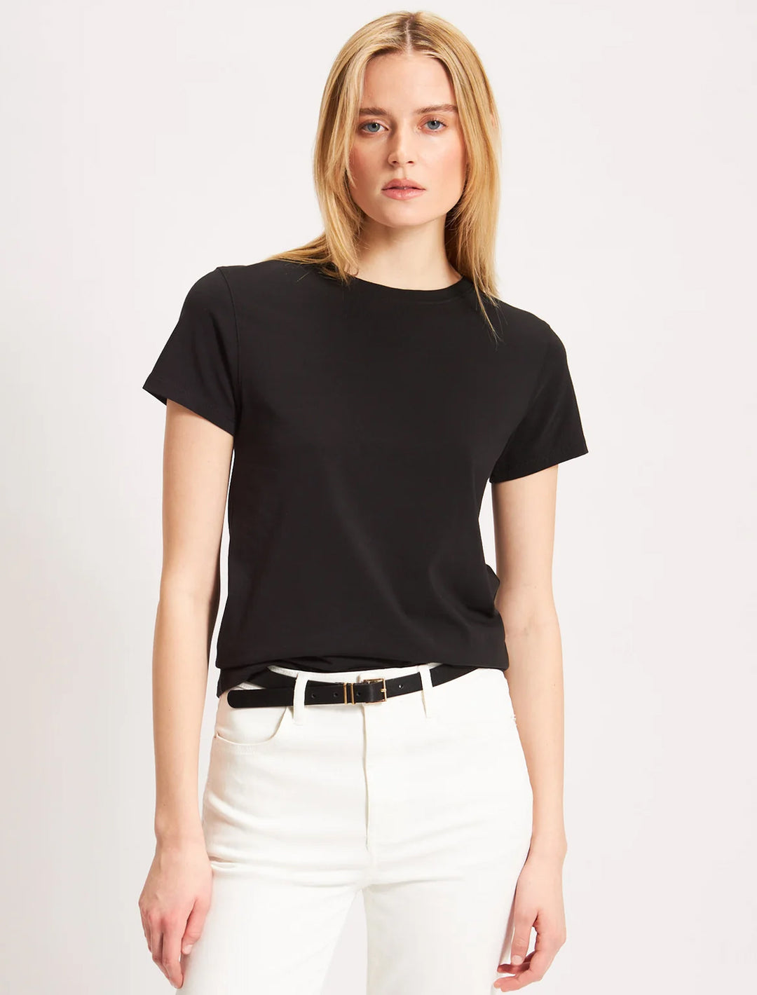 short sleeve iconic fitted crew in black