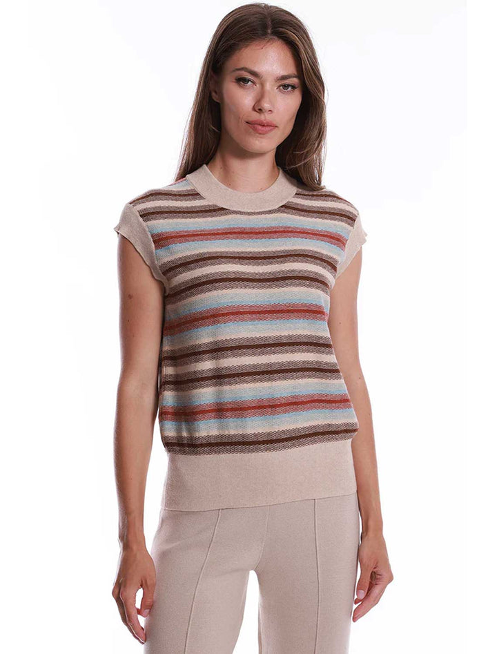 model wearing cotton cashmere striped muscle tee in brown sugar combo