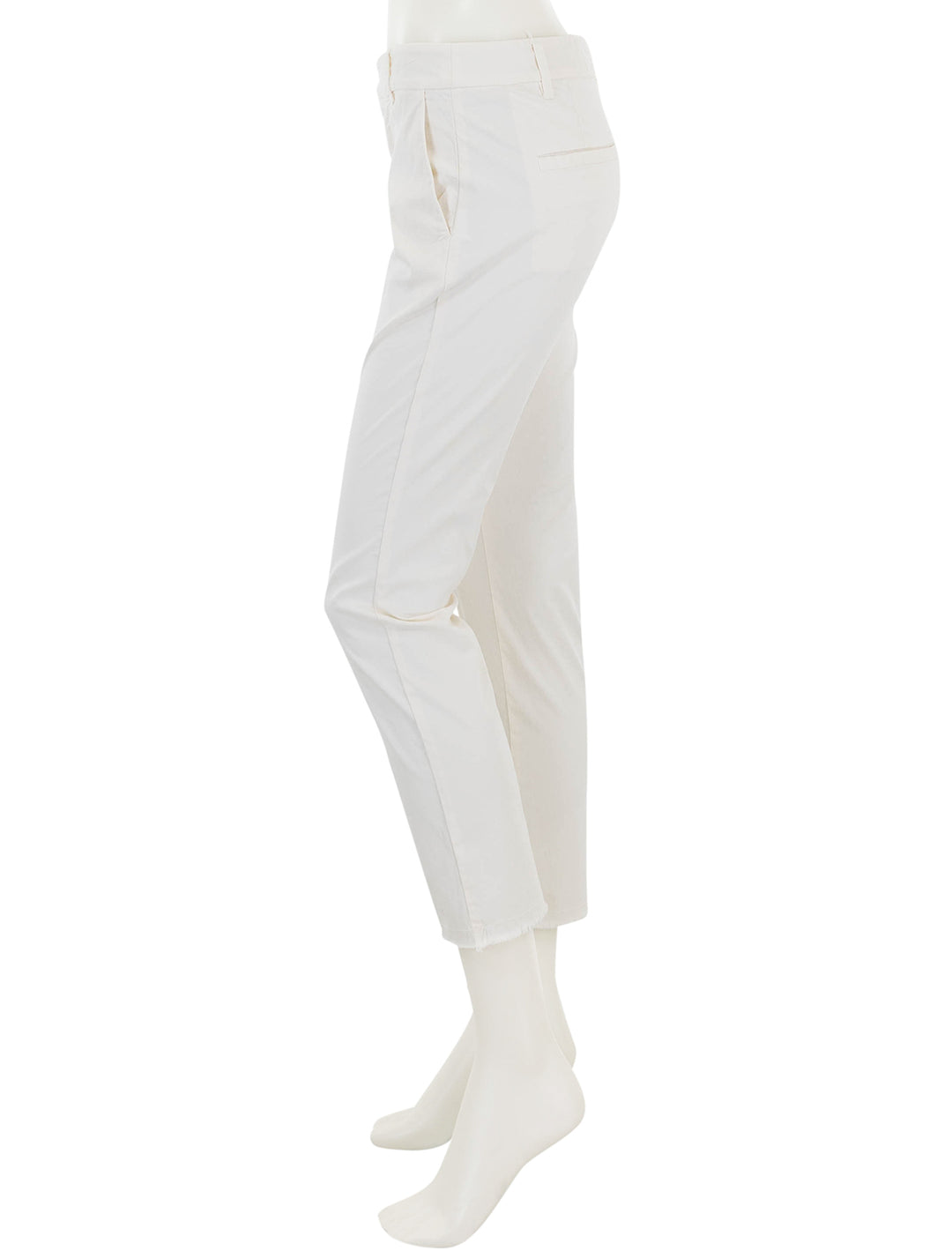 Side view of Nili Lotan's east hampton pant in eggshell.