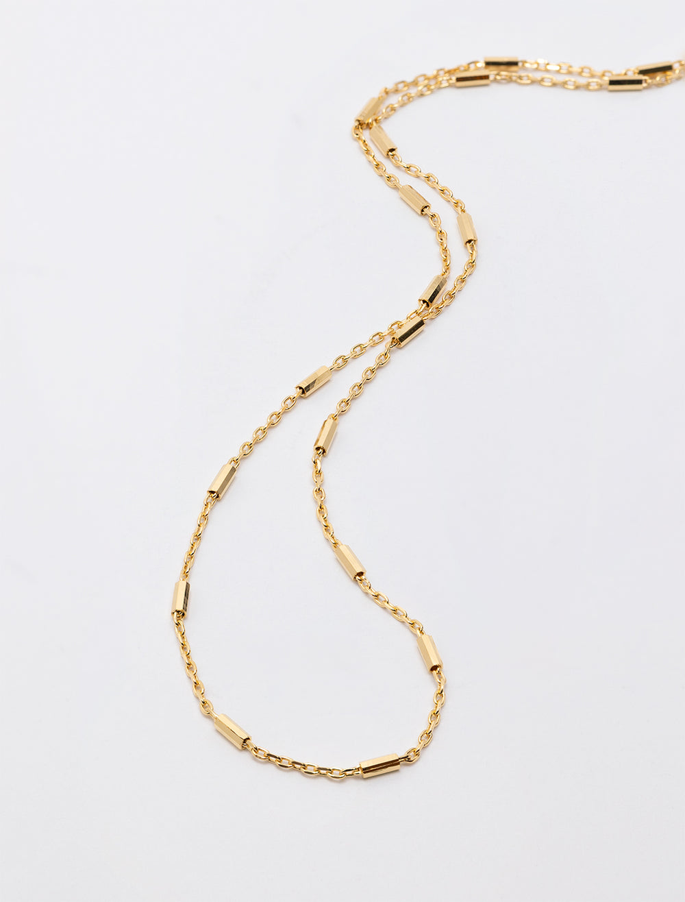 bar and link chain necklace in gold (2)