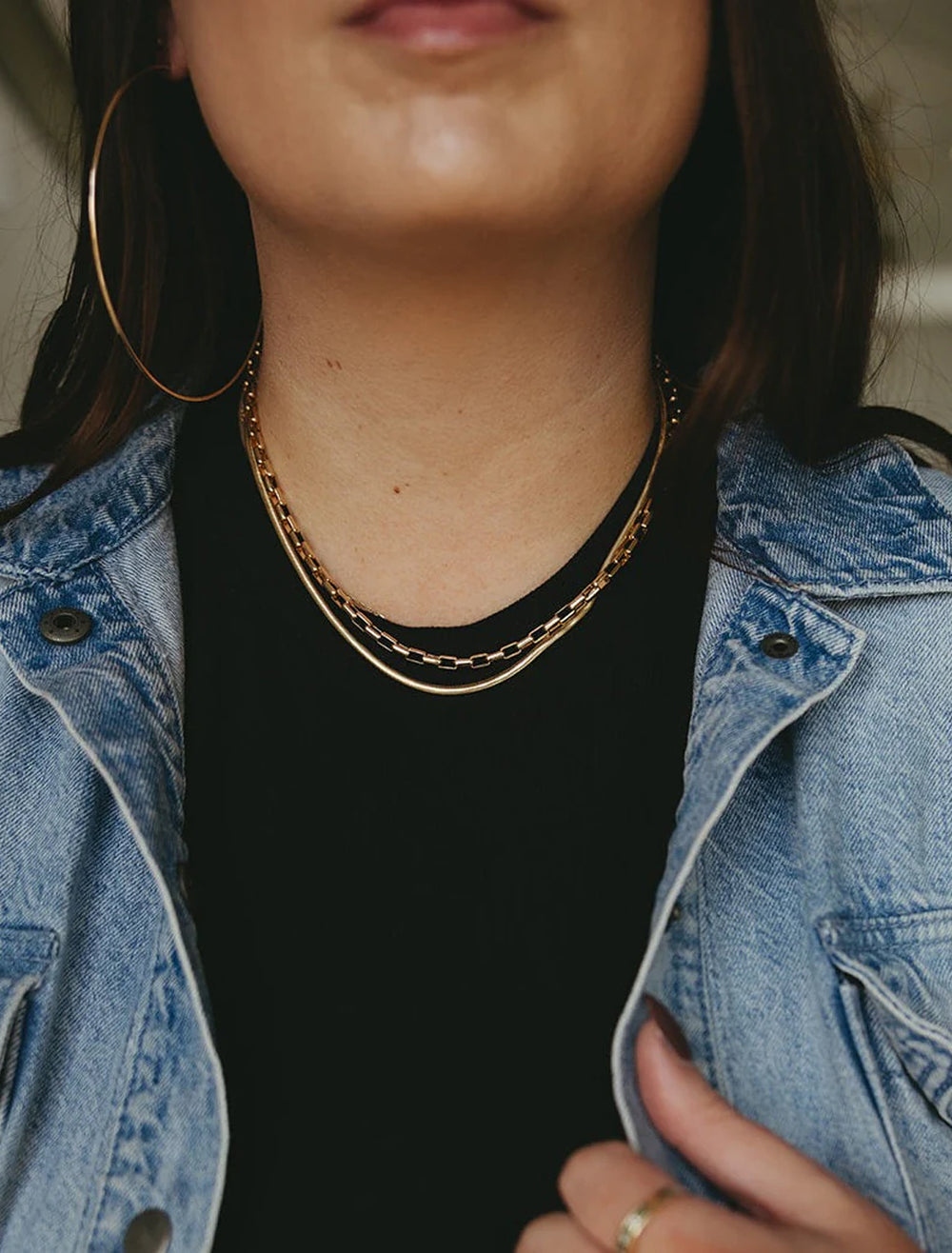 model wearing tinsley necklace