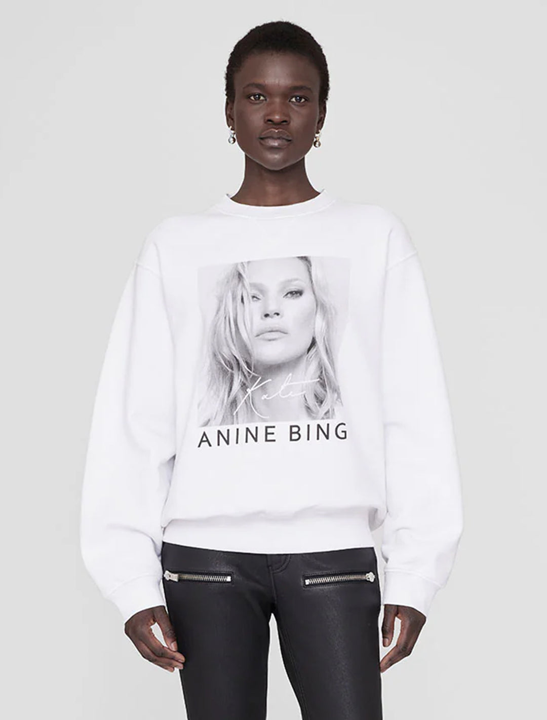 Model wearing Anine Bing's ramona sweatshirt kate moss.