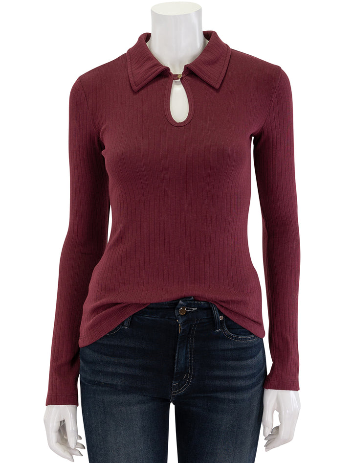 coco keyhole top in bordeaux