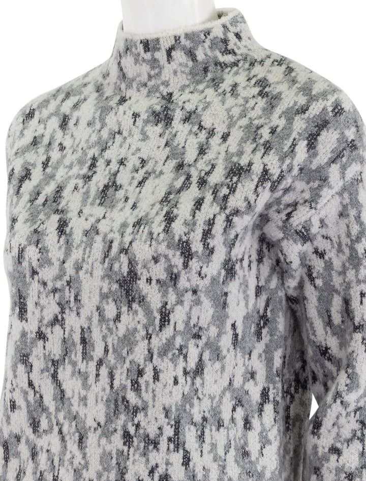 abstract onyx jacquard mock neck in grey onyx