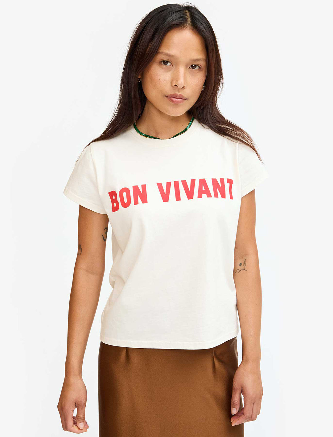 bon vivant classic tee in cream and bright poppy