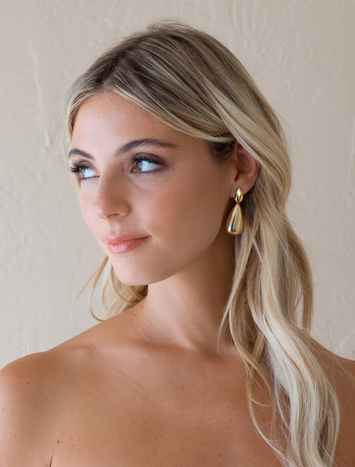 on point bubble teardrop earrings