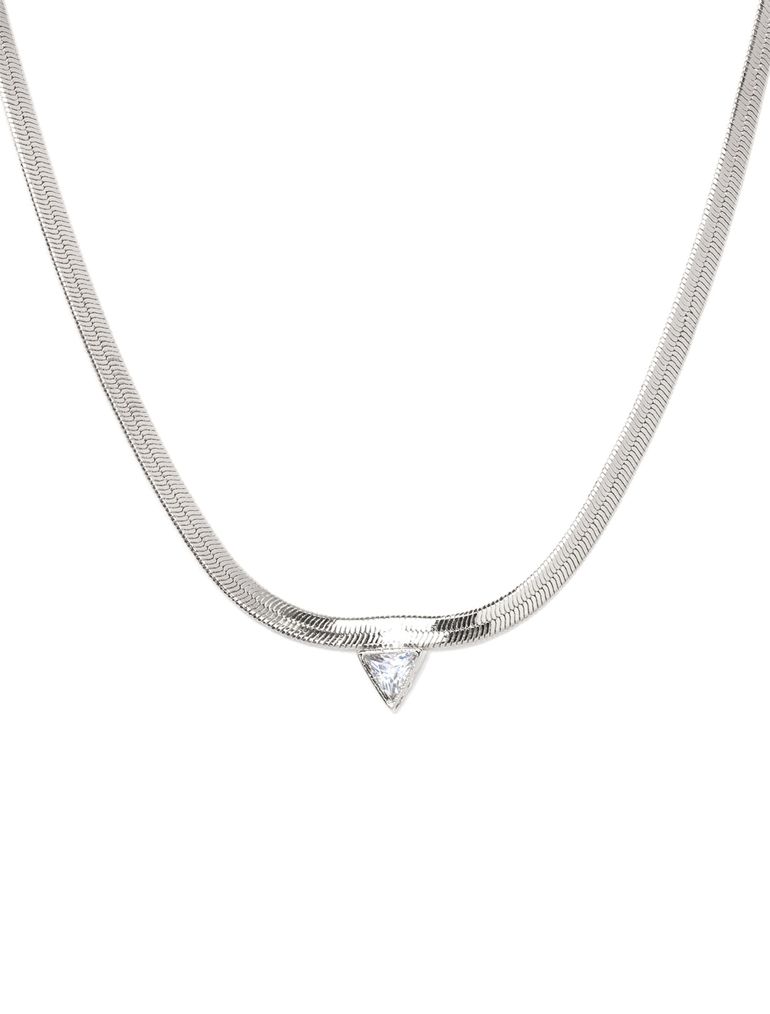 Front view of Jonesy Wood's kenna necklace in silver.