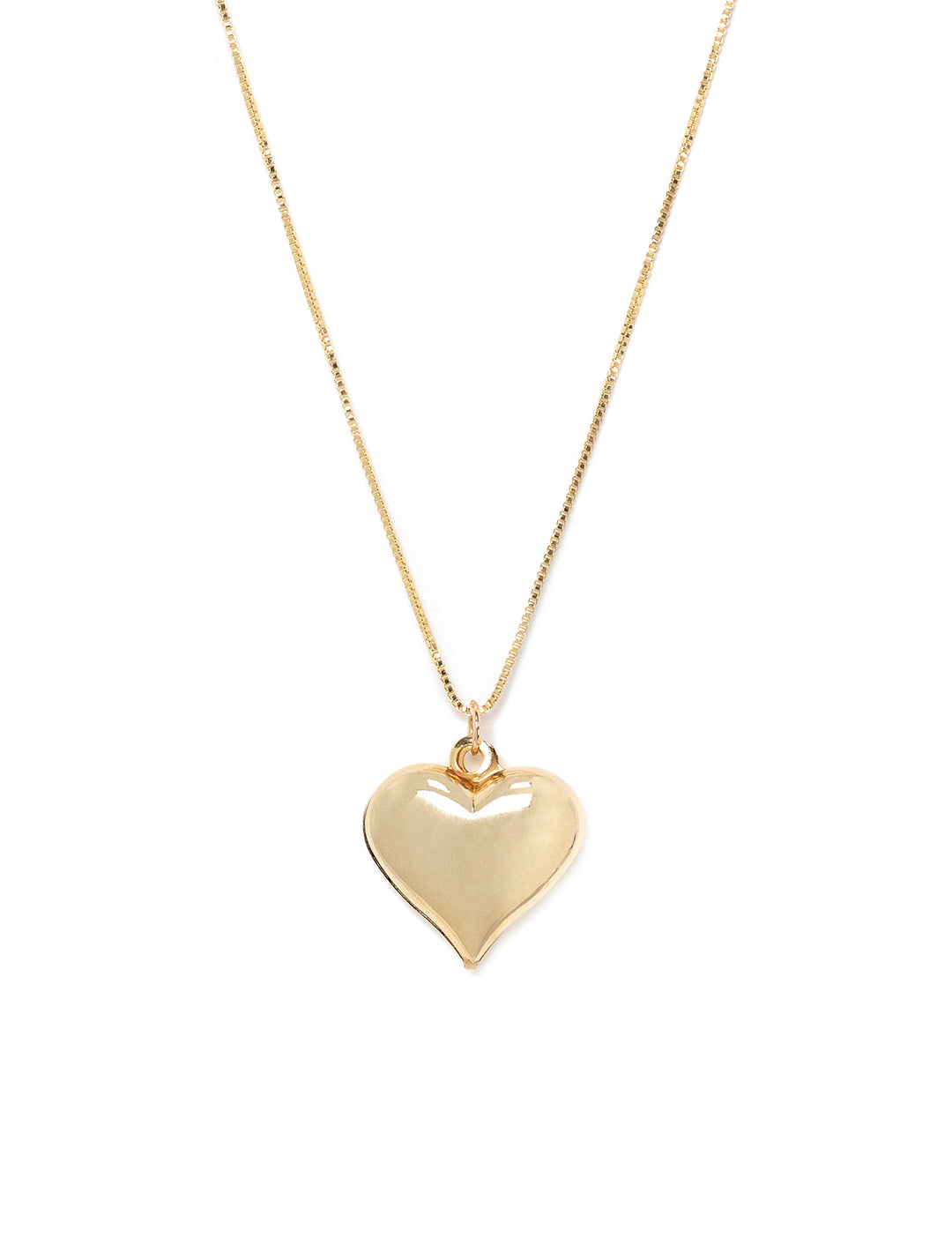 Front view of Jonesy Wood's hart necklace in gold.