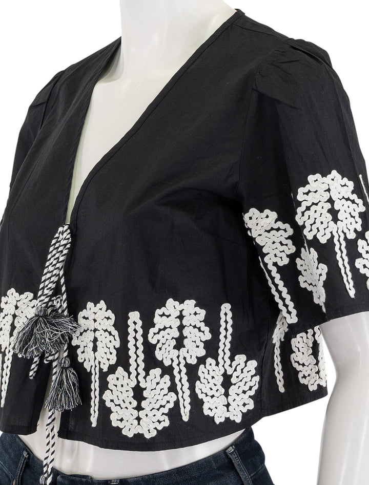 pari top in black and ivory palm trees