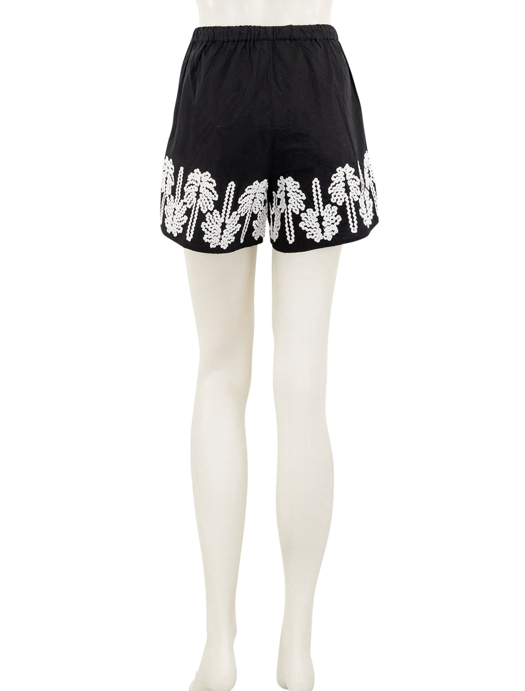 armanda shorts in black and ivory palm trees