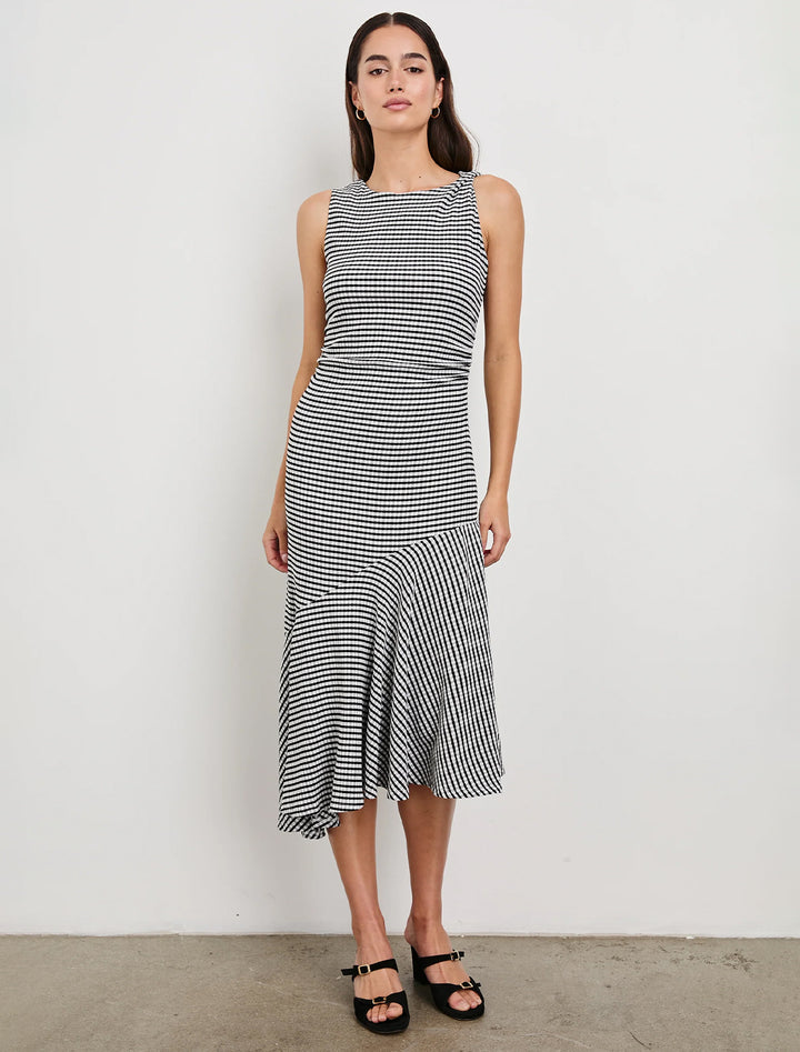 daija dress in black gingham