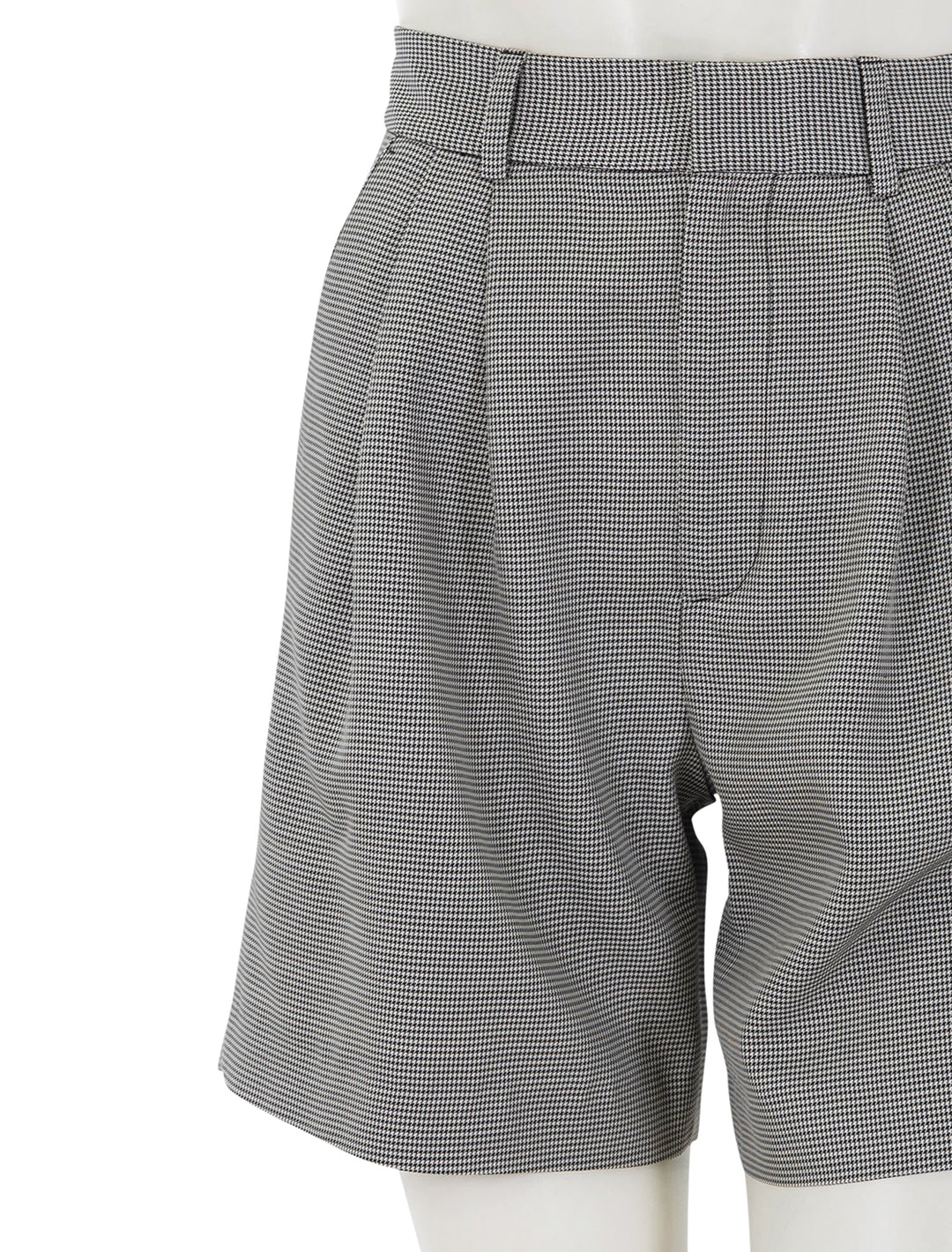 carrie short in back and white mini houndstooth