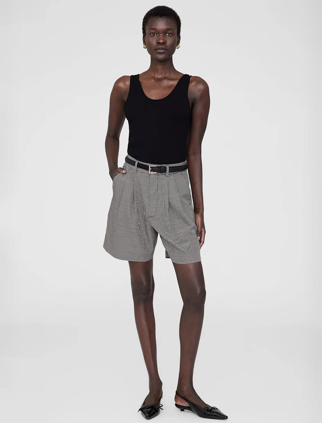 carrie short in back and white mini houndstooth