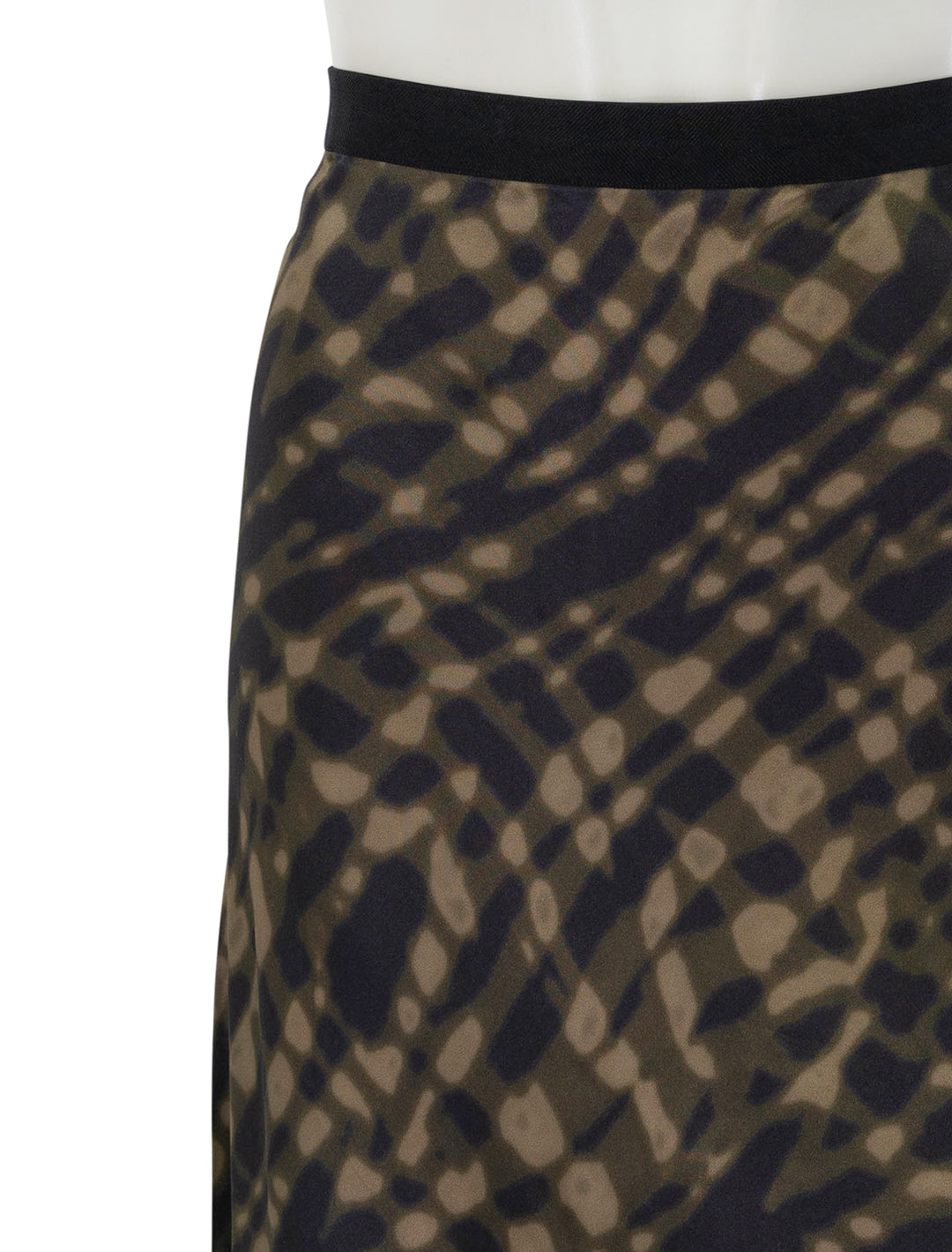 Close-up view of Rails' berlin skirt in cypress.